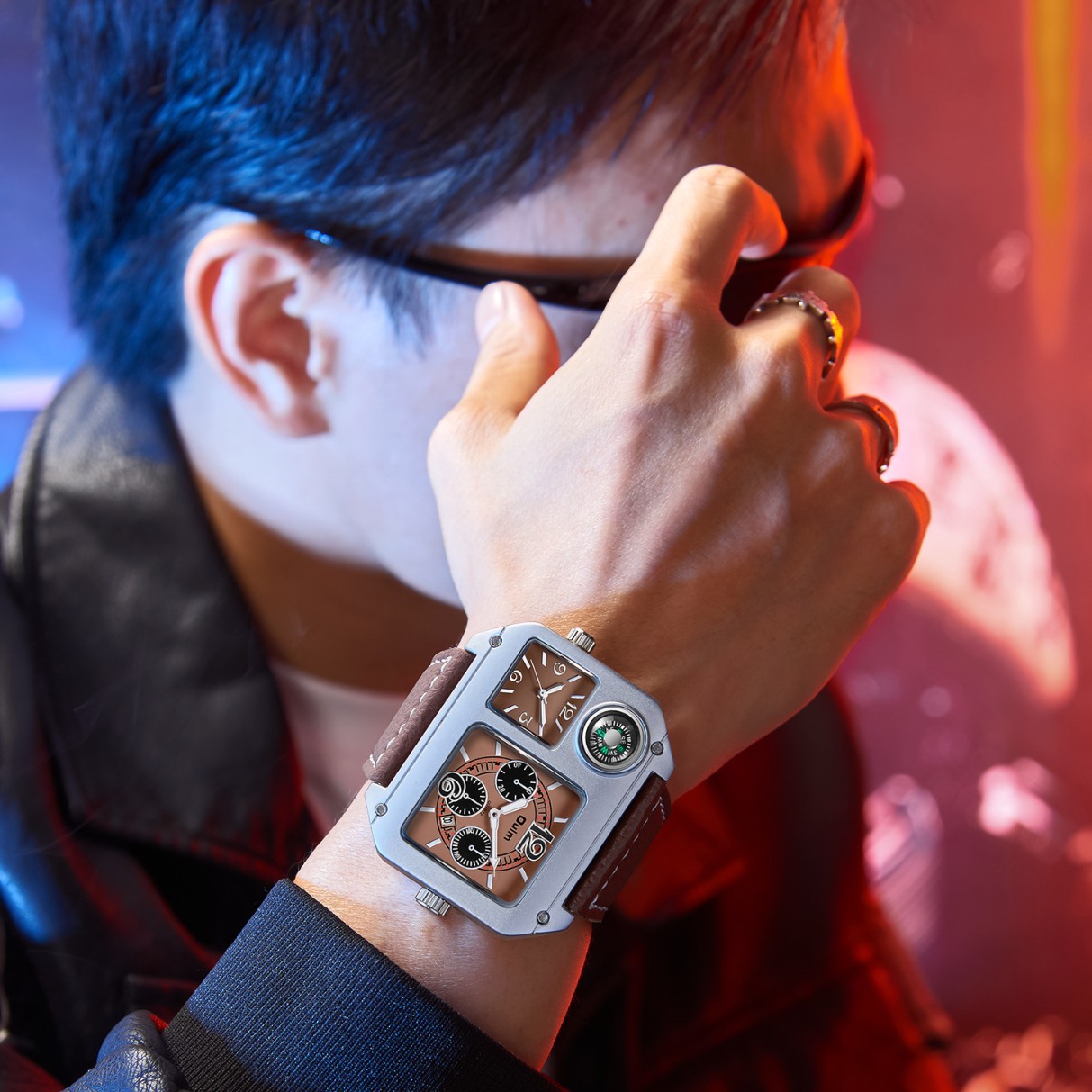 Men's Square Watch, Dual Time  - đánh giá và giá Compass Watch Luxury
