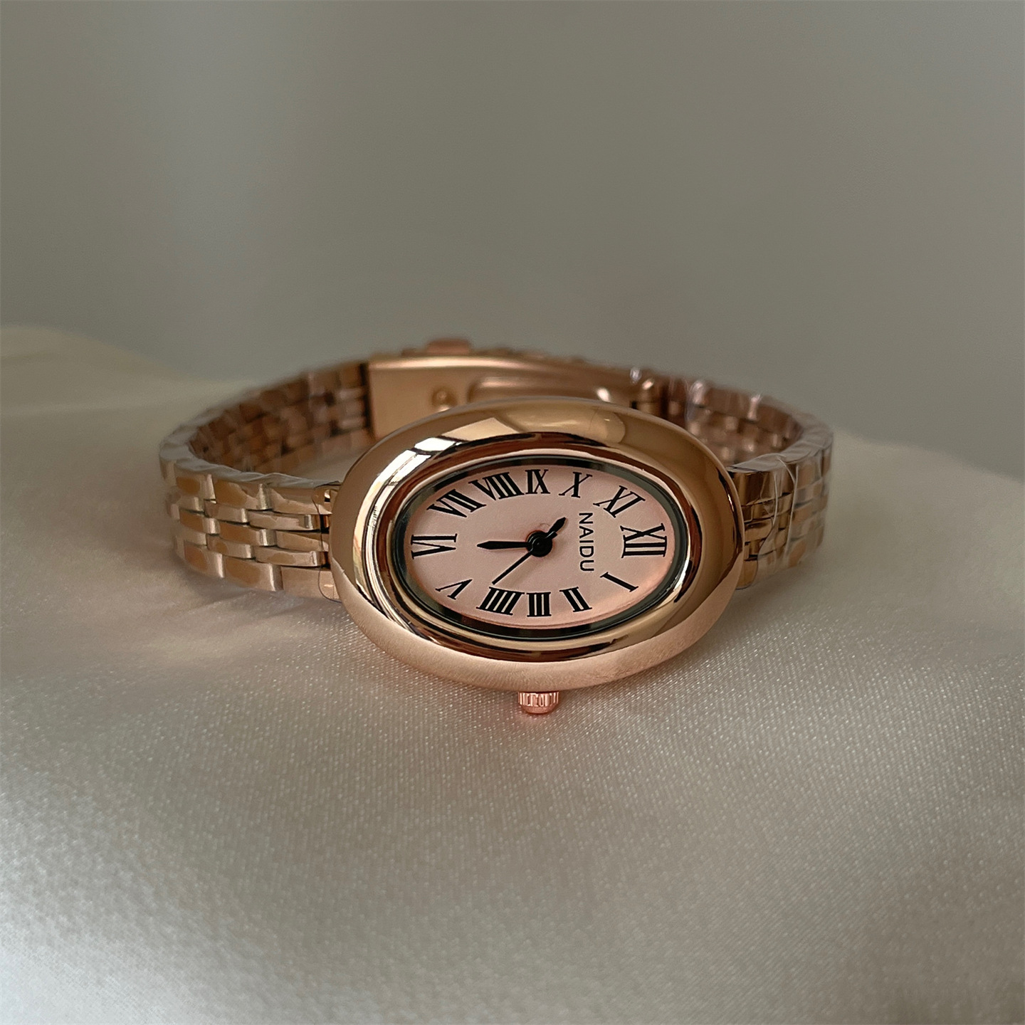 Hot Sale Fashion Watch for Wom - đánh giá và giá Luxury Watch Cartier